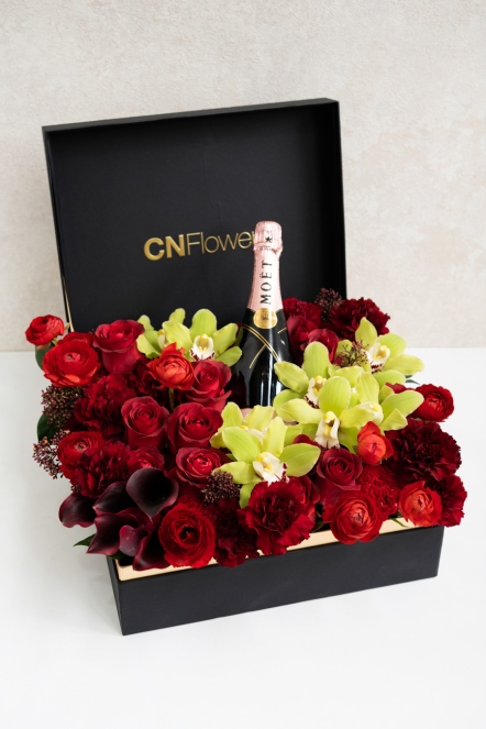 紅綠花饗 鮮花大禮盒(不含酒)