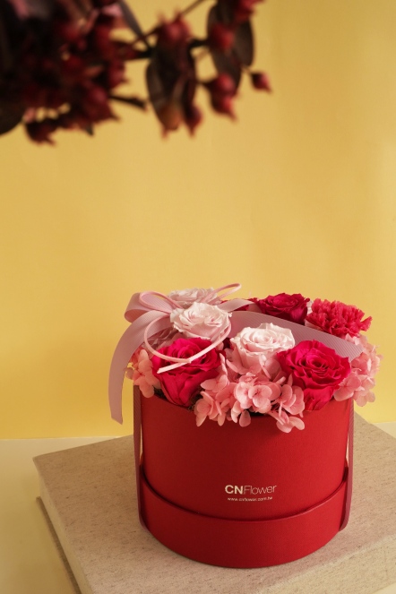 愛馨皇后 小紅圓恆星花禮盒