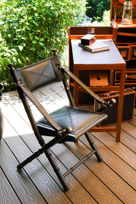 黑色鱷魚飾面折疊木椅