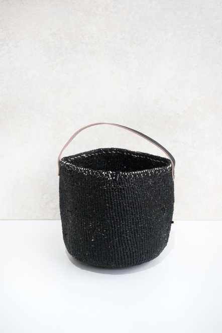 Kiondo 黑色編織籃子有提把 S